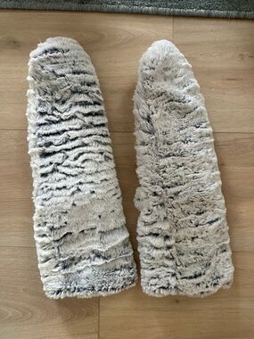 Target Women's Faux Fur Slippers in Light Gray and Black Fleck